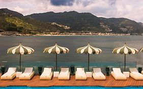 Atlantis Bay - The Leading Hotels Of The World